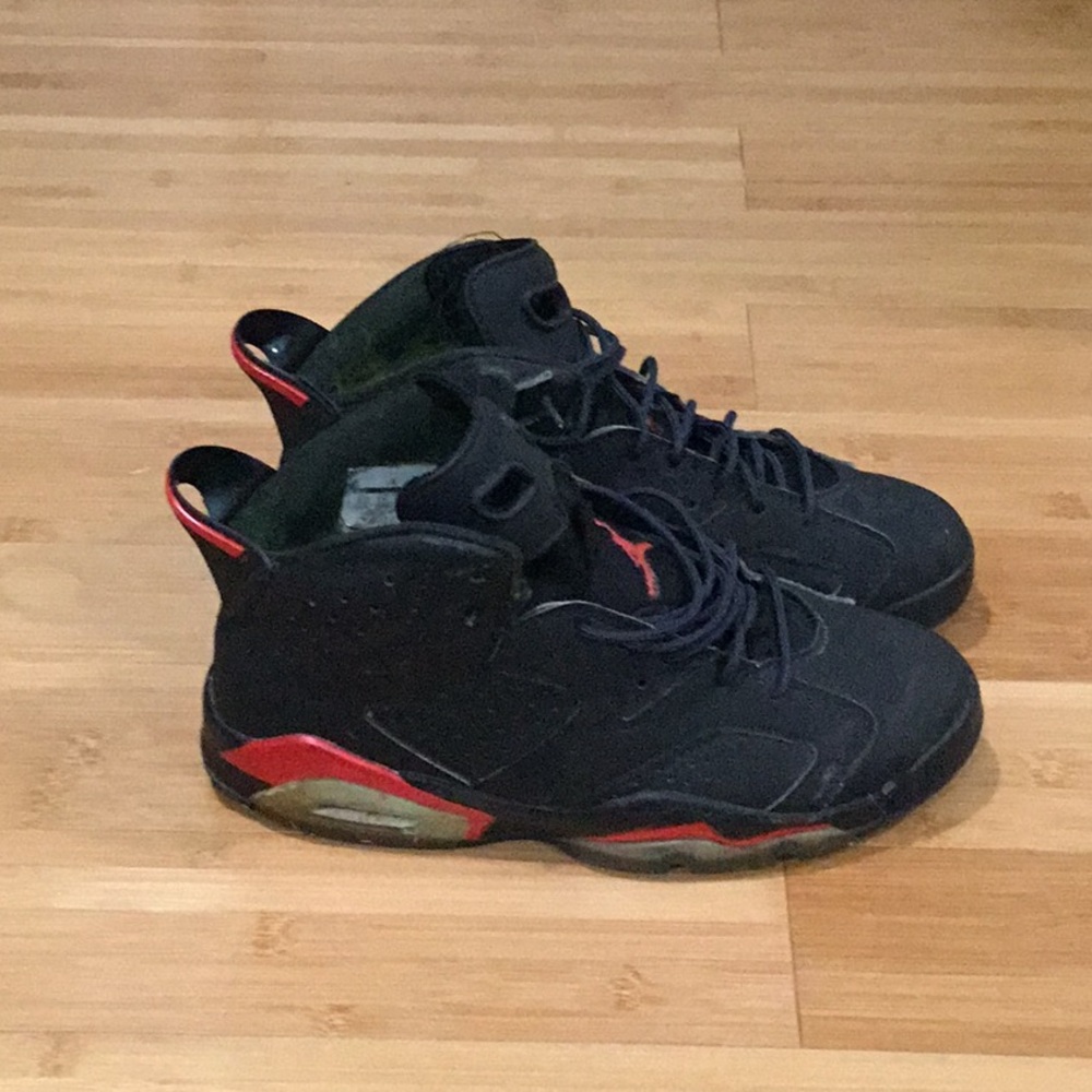 Stylish Kids Black and Red Sneakers - Picture 4 of 6
